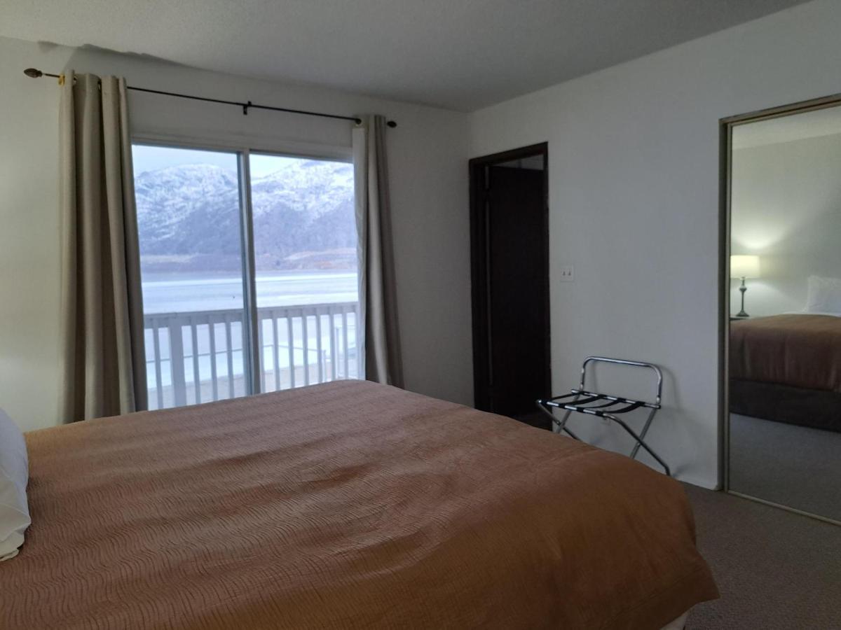 Richter Pass Beach Resort Osoyoos Exterior foto